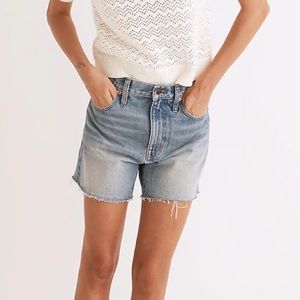 NWT Madewell Relaxed Mid-Length Denim Shorts in Kelton Wash